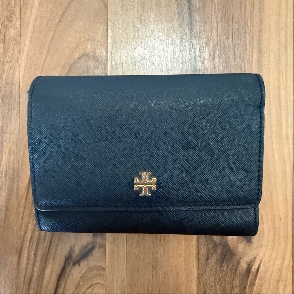 Tory Burch Black Textured Wallet